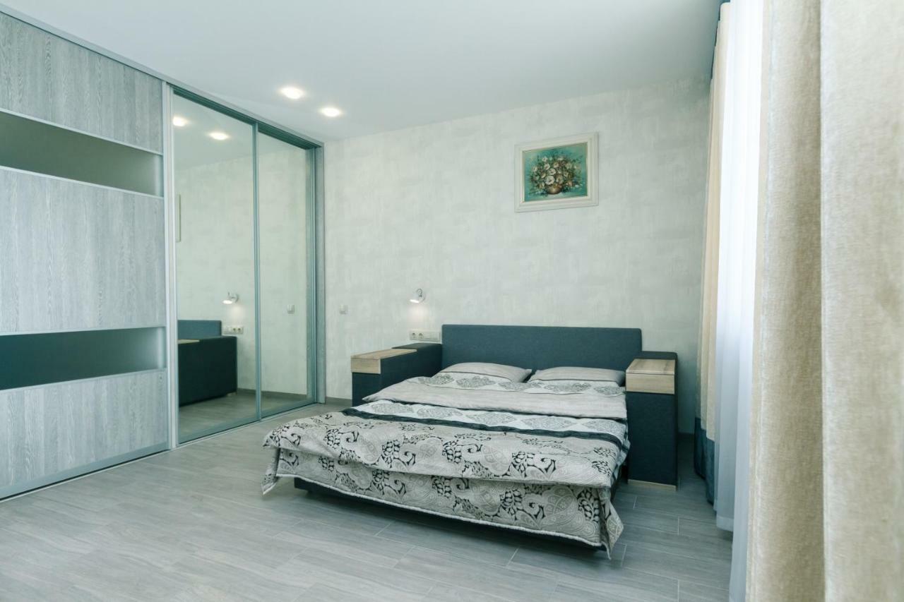 1к 20 мин от центра Apartment *